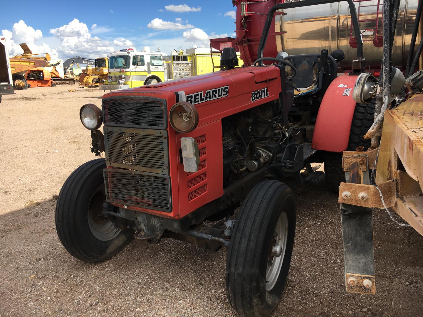 ./imagenes/INVOICE/2019/16767/TRACTOR AGRICOLA BELARUS 8011L  (16).JPG